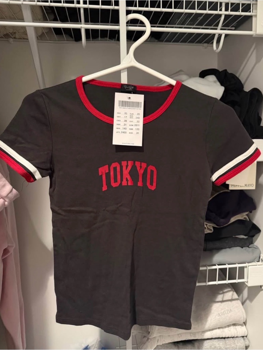 BRANDY MELVILLE Tokyo Exclusive Ringer Tee